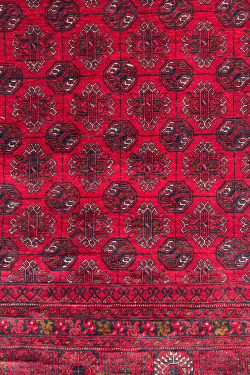 Central Motif Afghani Maroon Handknotted Area Rug