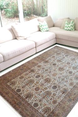 French Patti Woolen Area Rug