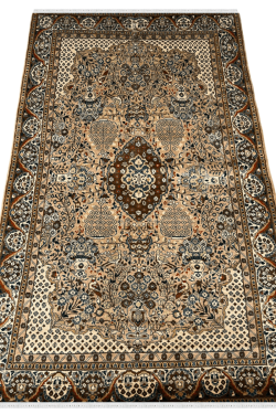 Very Fine Intricate Kashan Handknotted Nain Carpet