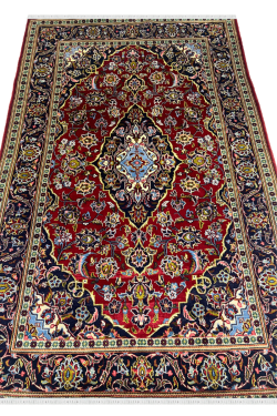 Laal Kashan Medallion Medium Handmade Rug