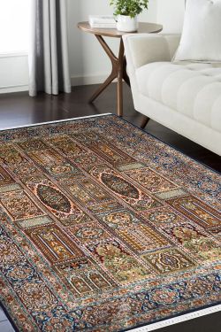 Mid Panel Hamadan Silk Area Rug