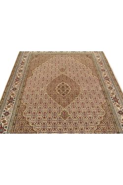 Ivory Bidjar Handmade Woolen Area Rug