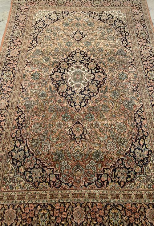 Kashmir rug 