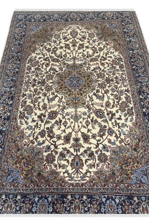 Handknotted Kashmiri Kashan Medallion Wool Carpet