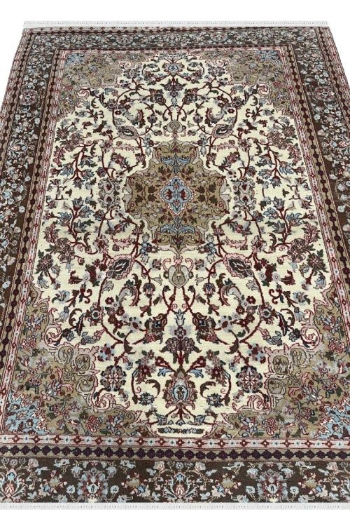 Ivory Olive Kashan Handknotted Wool Rug