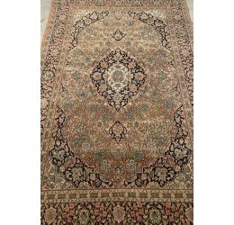 Kashmir rug 