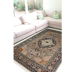 Open Medallion Kashan Woolen Rug